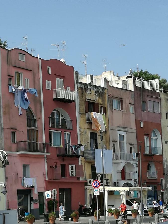 普罗奇达Casa Geltrude Al Porto别墅 外观 照片