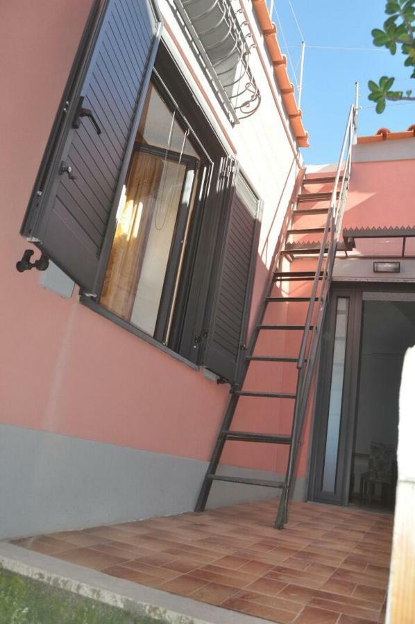 普罗奇达Casa Geltrude Al Porto别墅 外观 照片